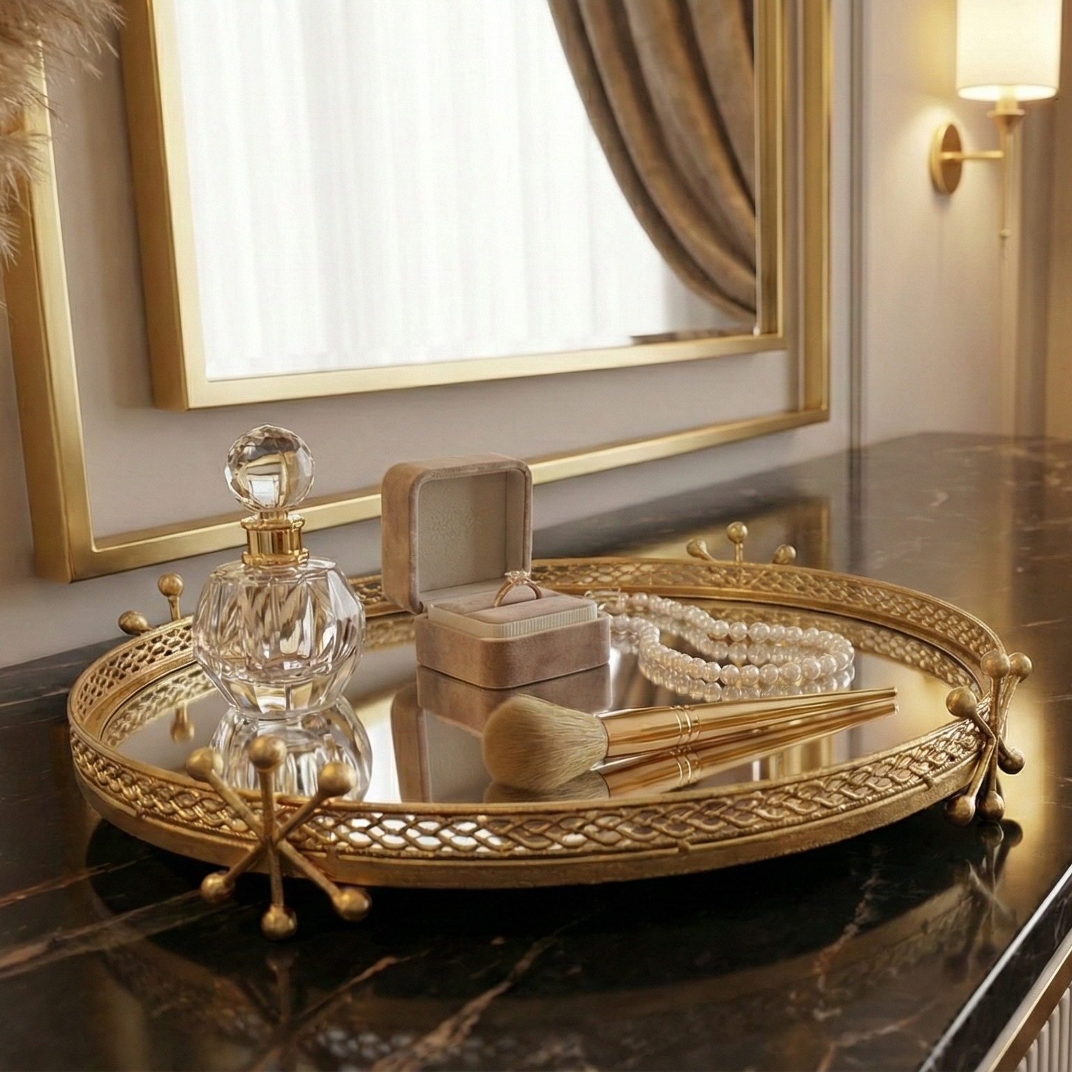 Meshed Round Mirror Tray