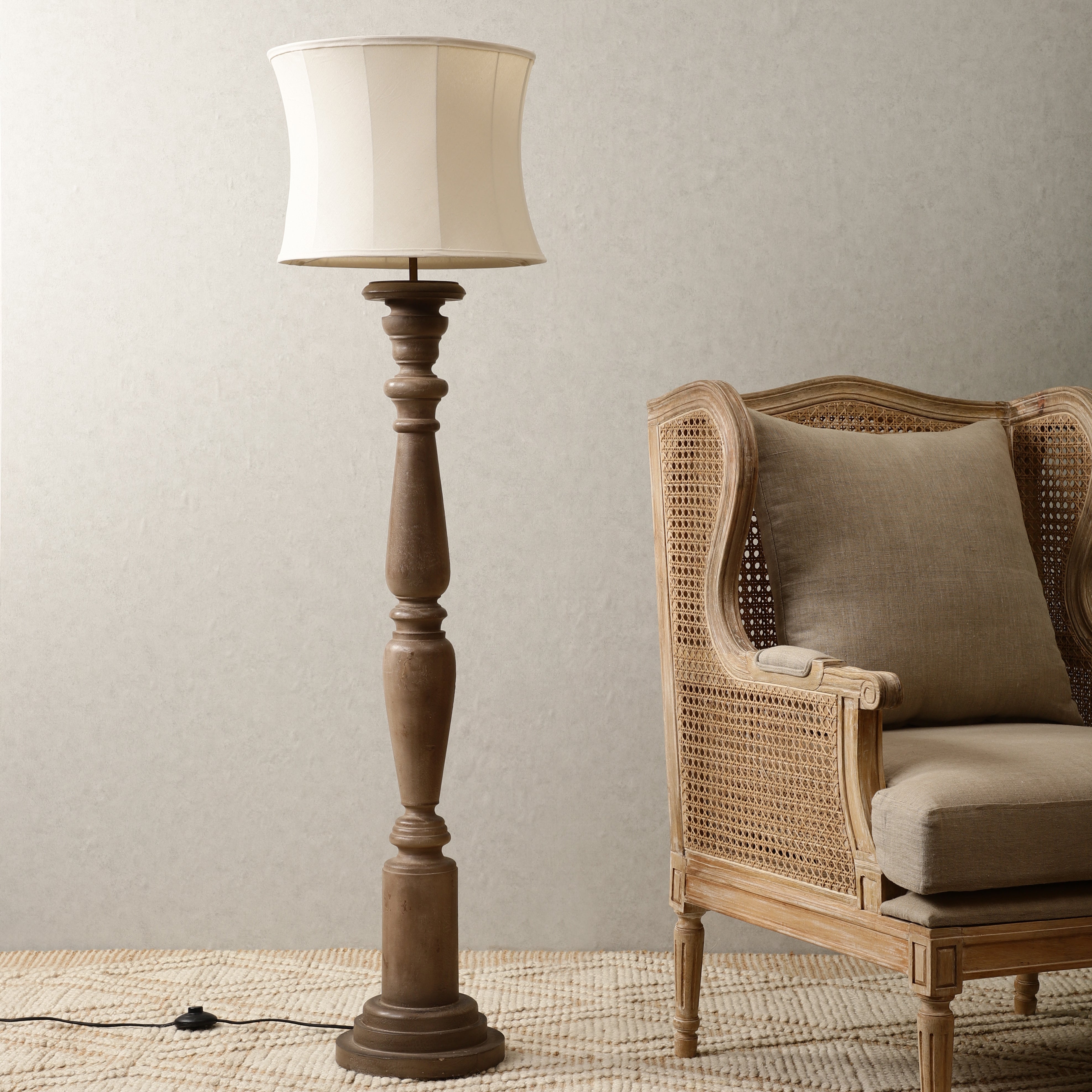 Splendor Floor Lamp