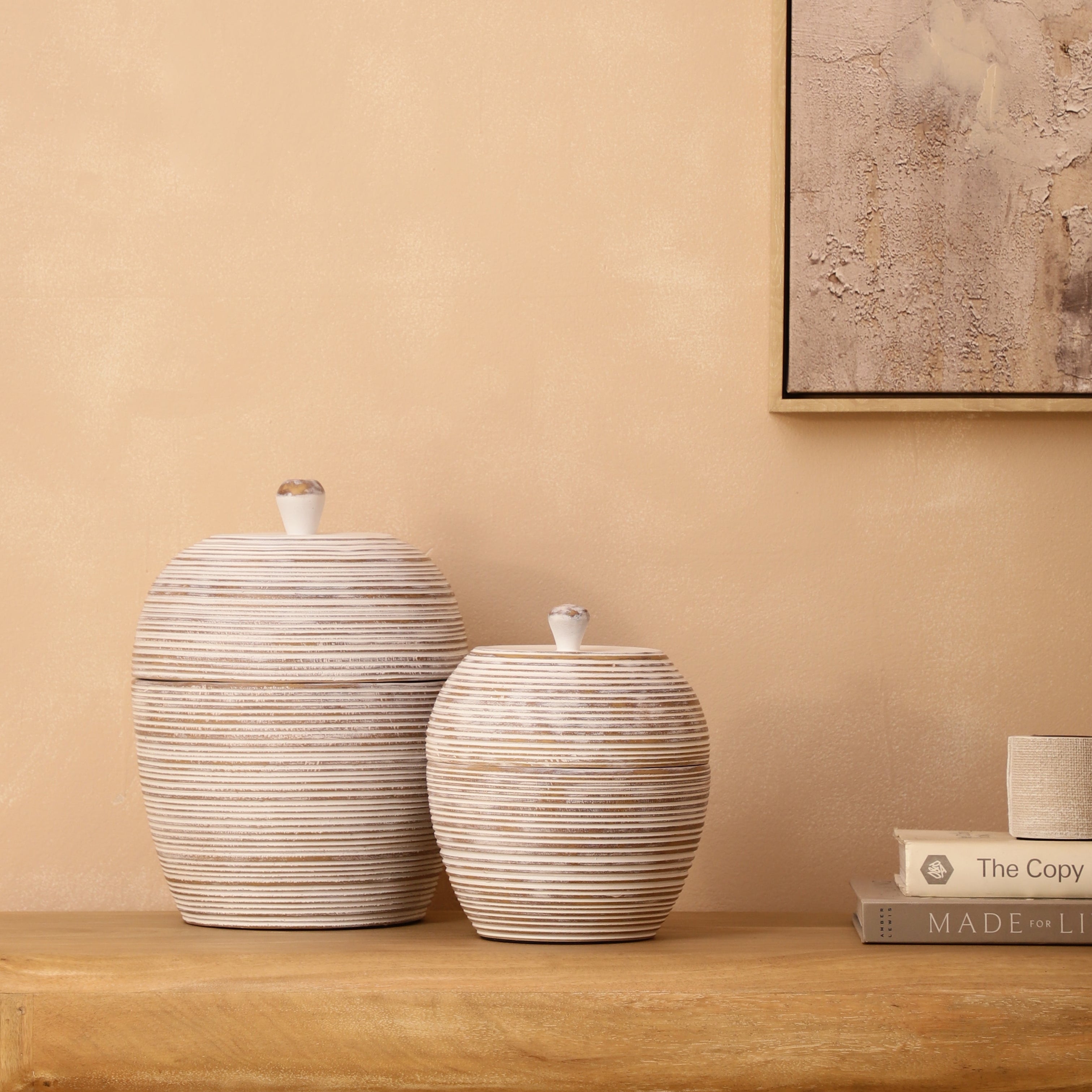 Dualora Sculpted Table Accent (White)