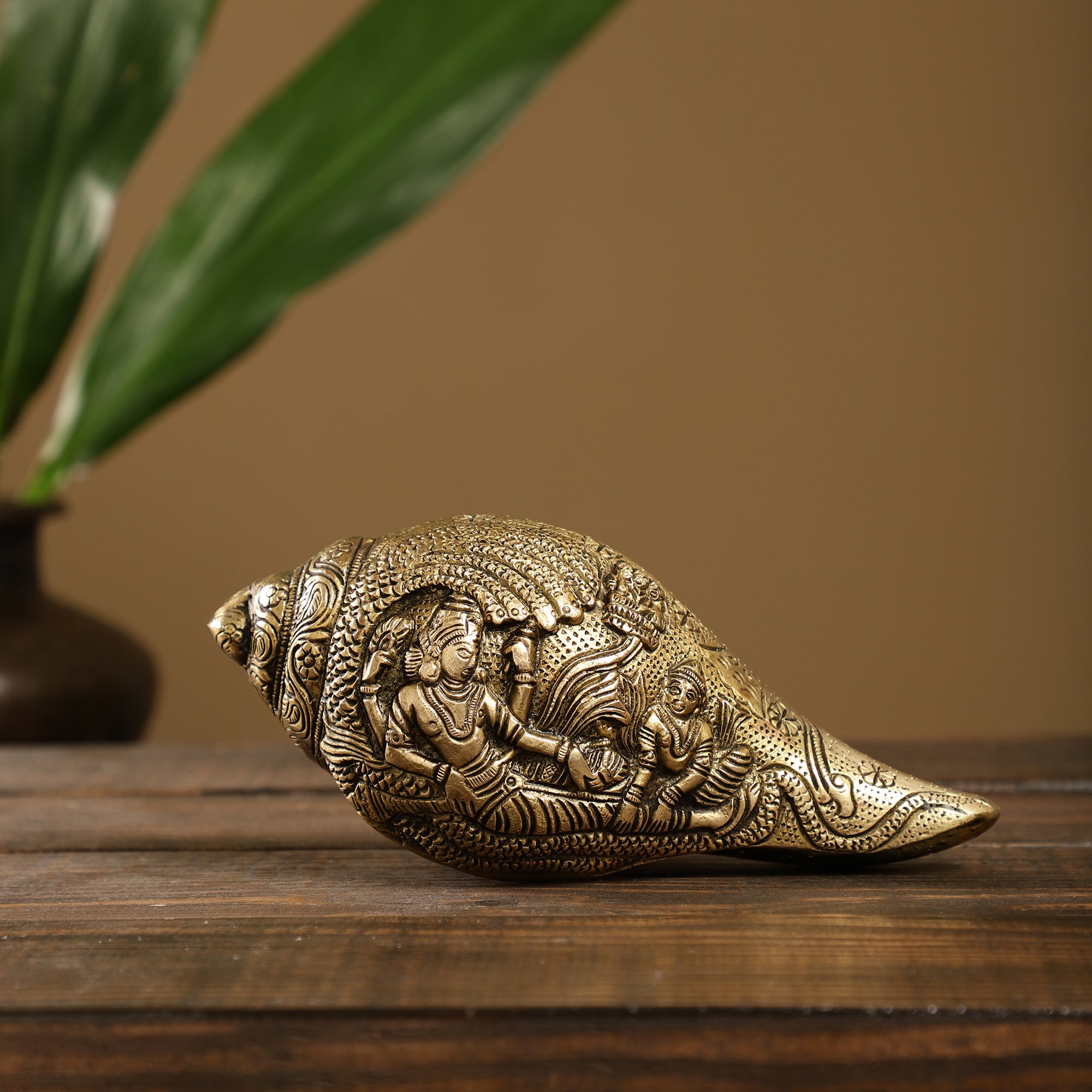 Handcrafted Brass Shankh - Vishnu Detailing