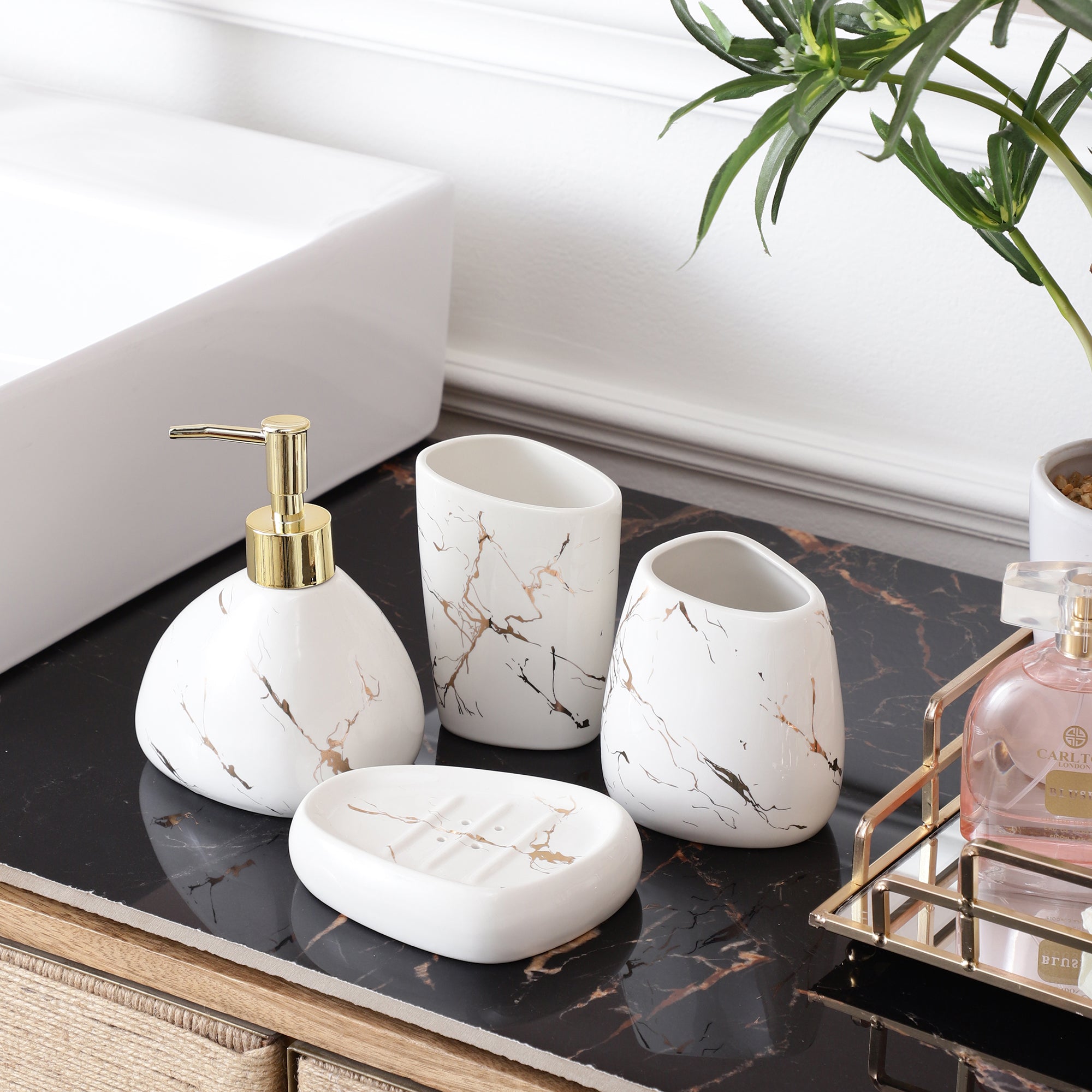 White-Gold Marble Pattern 4 piece Bath Set (Asymetrical)
