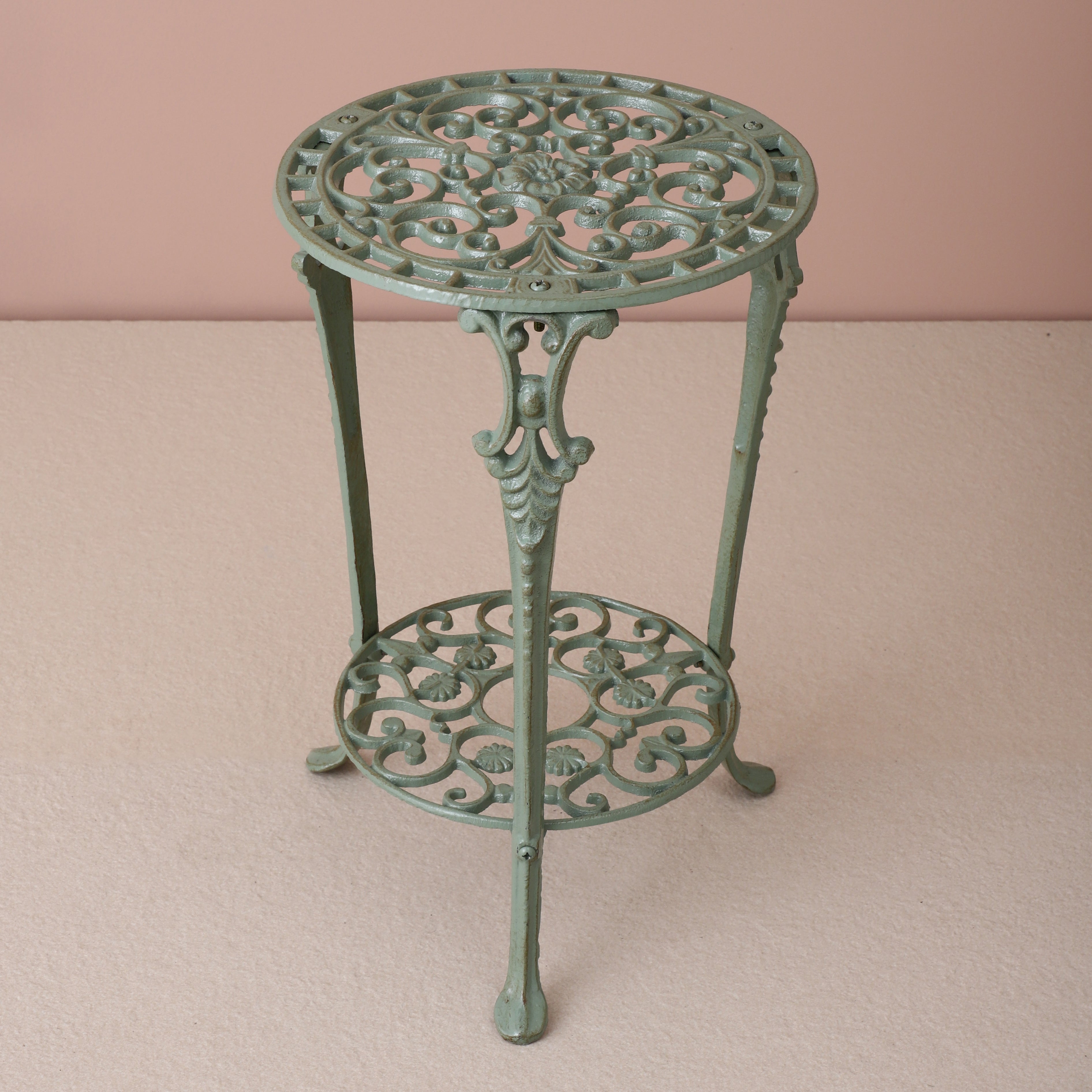 Meshed Floral Pattern Table (Green)