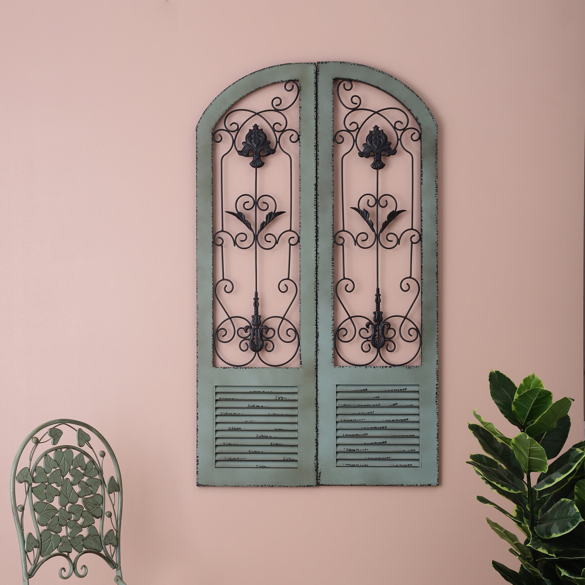 Vintage Window Shutter (Set of 2)