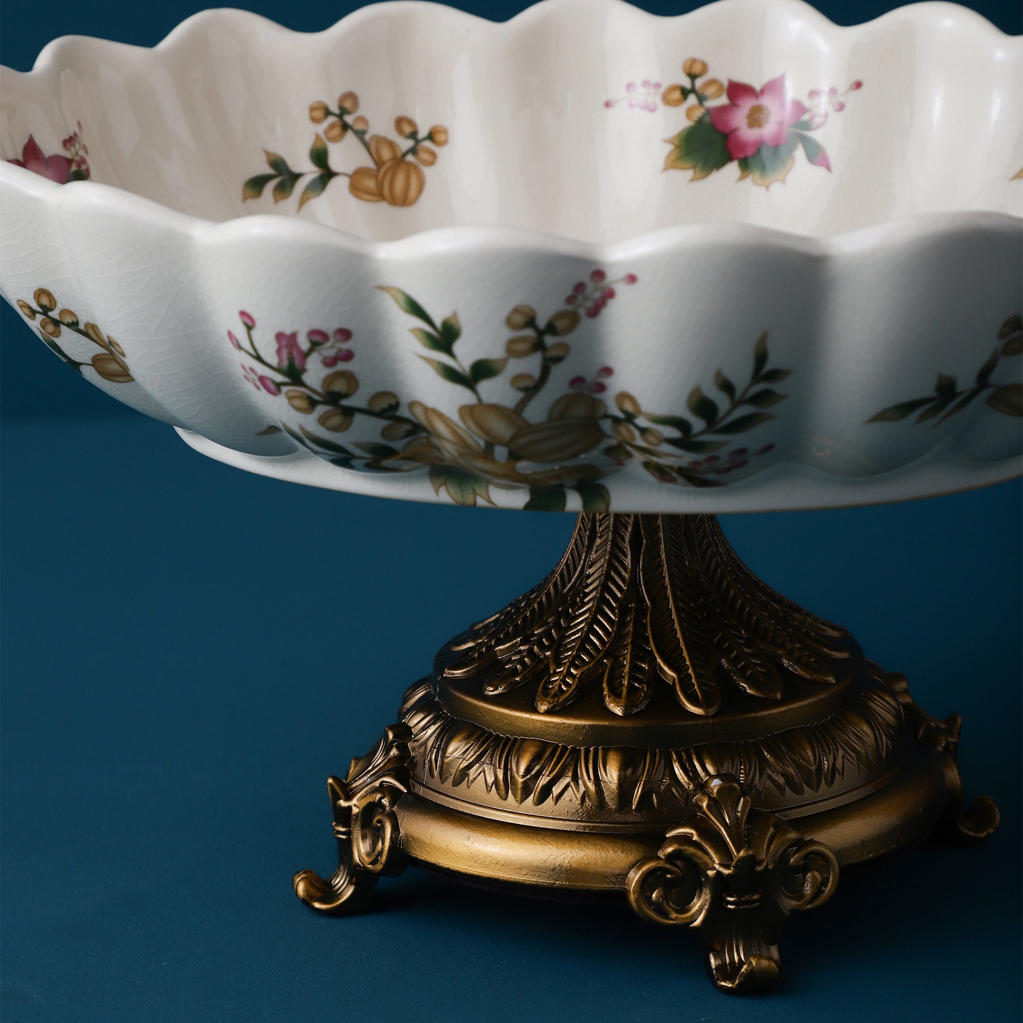 Yellow Regal Round Bowl With Gold Base (Large)