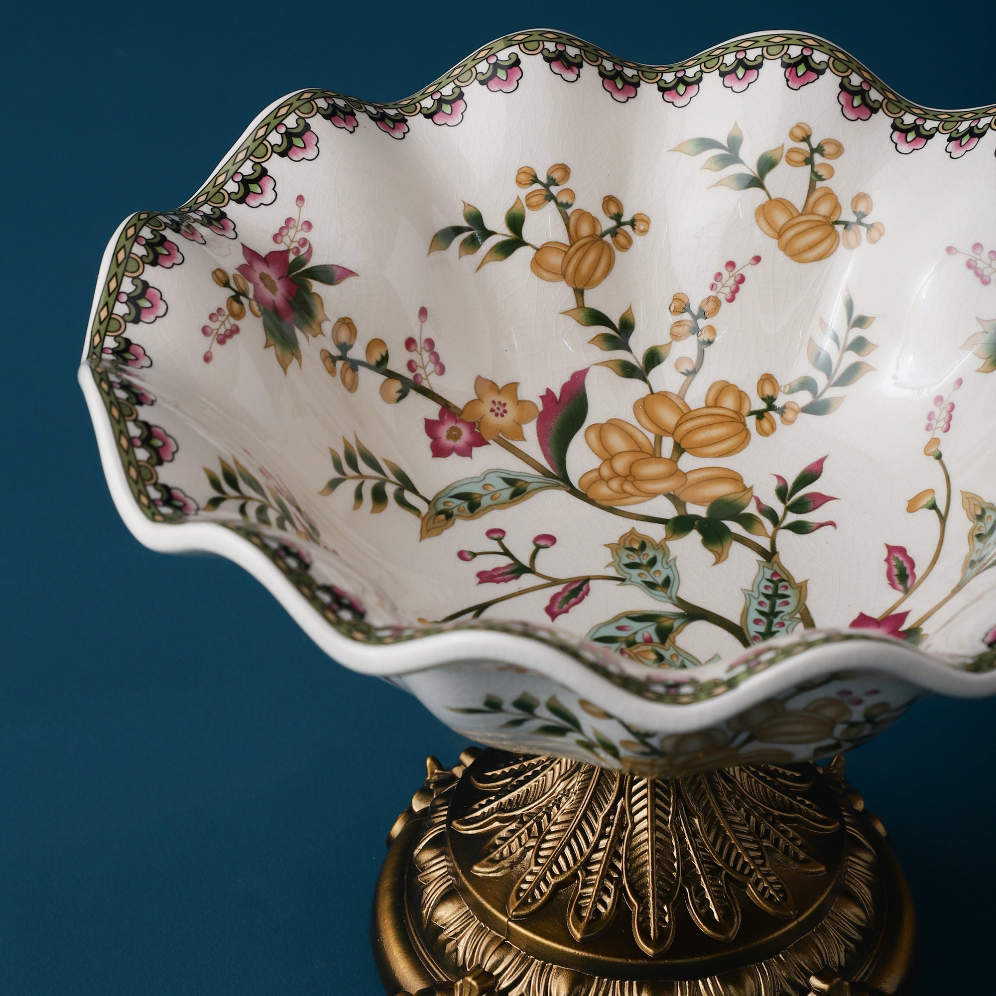 Yellow Regal Frill Bowl With Gold Base