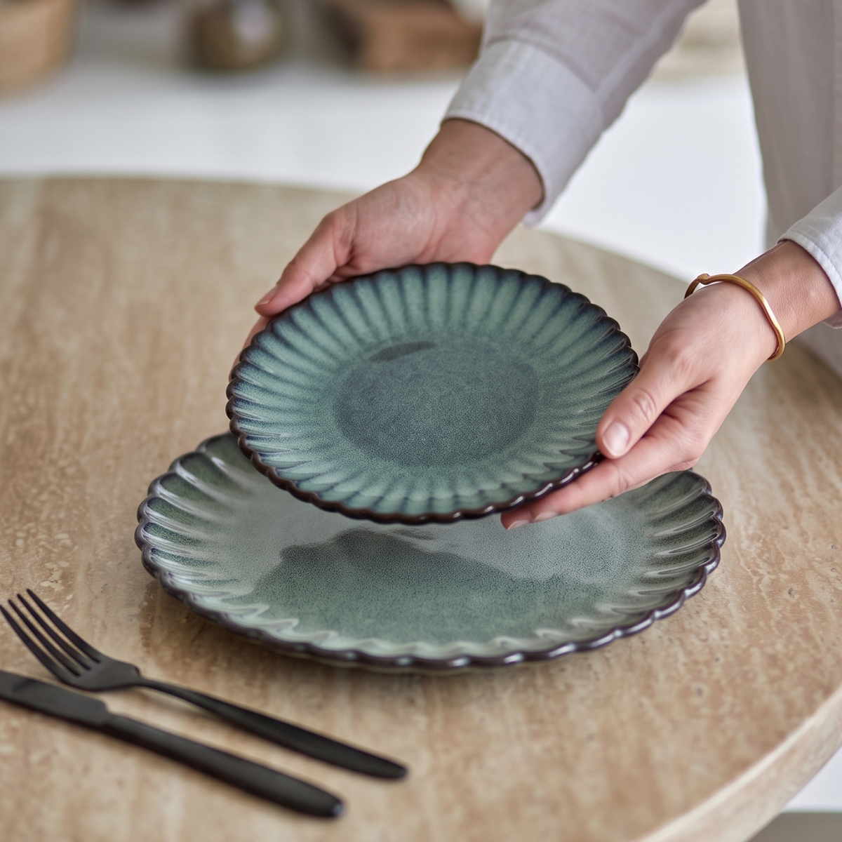 Jade Lagoon Scalloped Dinner Plate