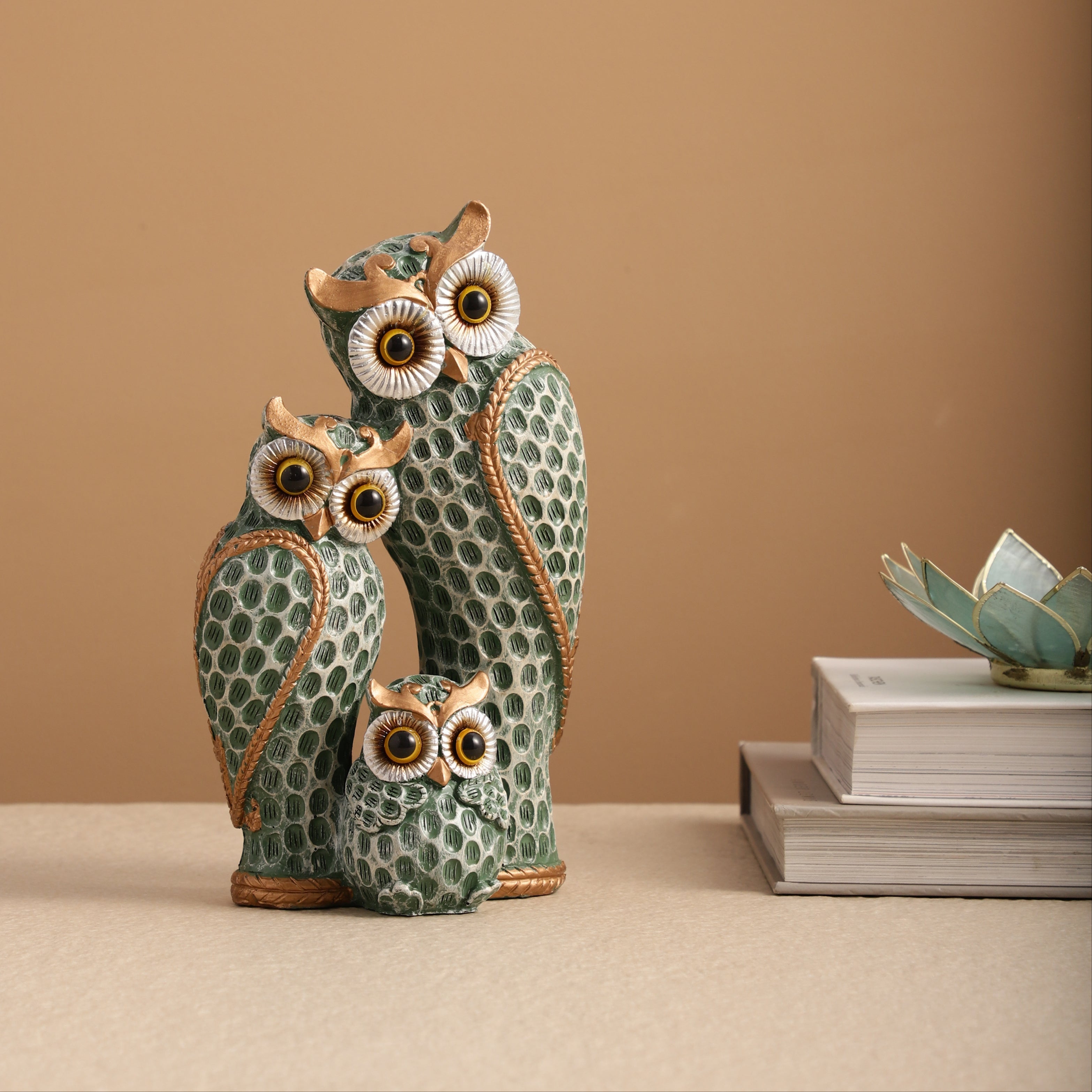 The Loving Owl Family Statue (Green)