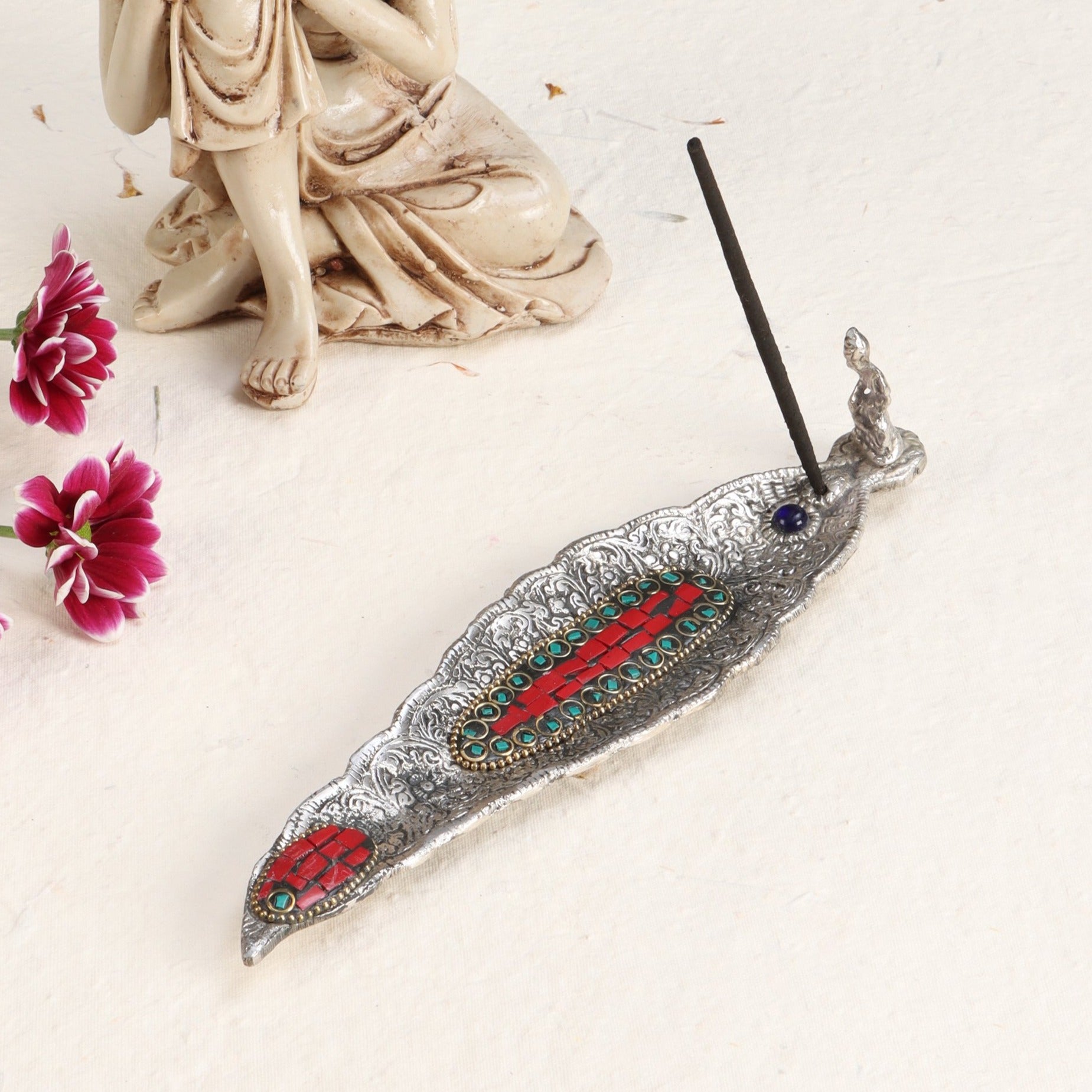 Sitting Buddha Leaf - Incense Holder