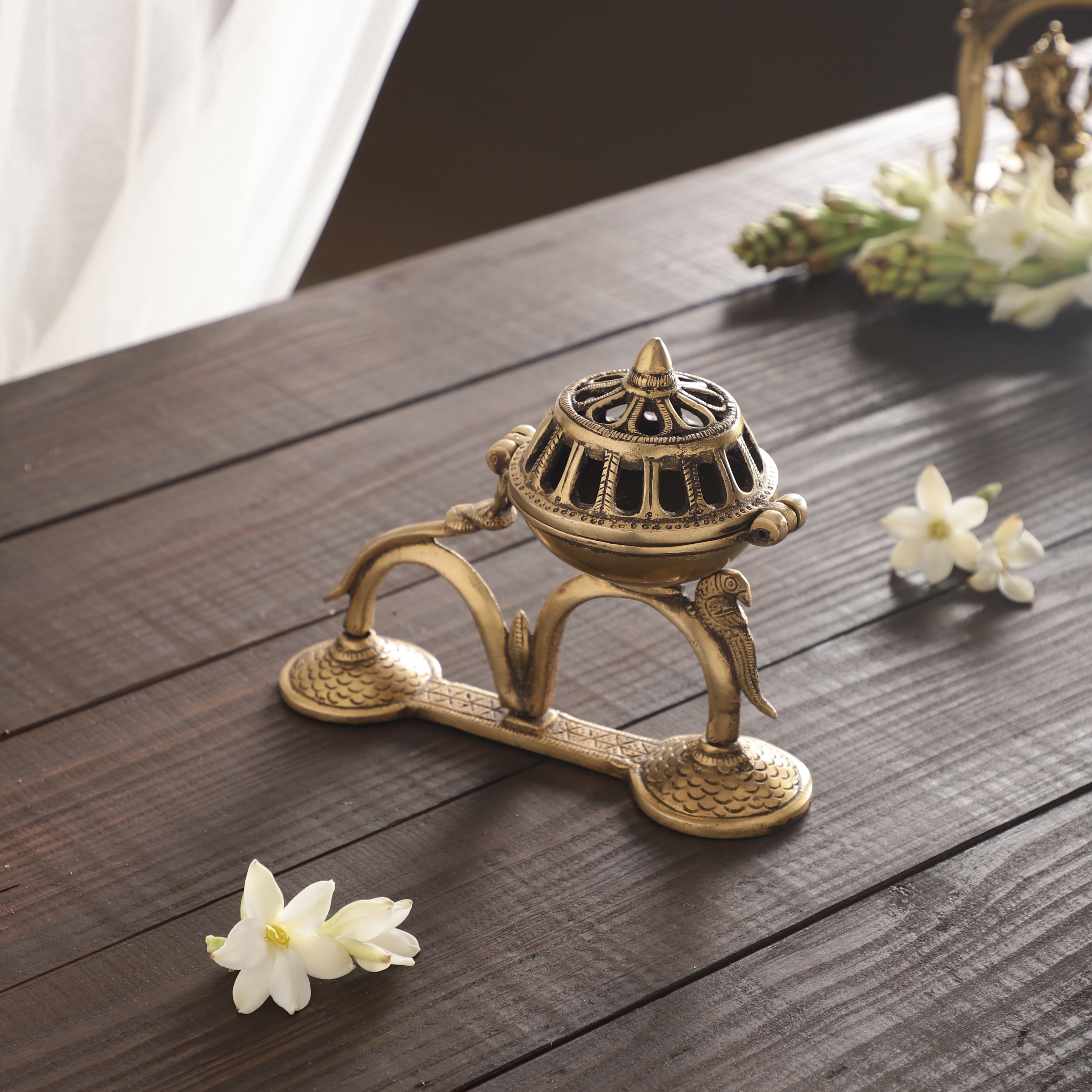 Gold Meshed Dome Incense Holder