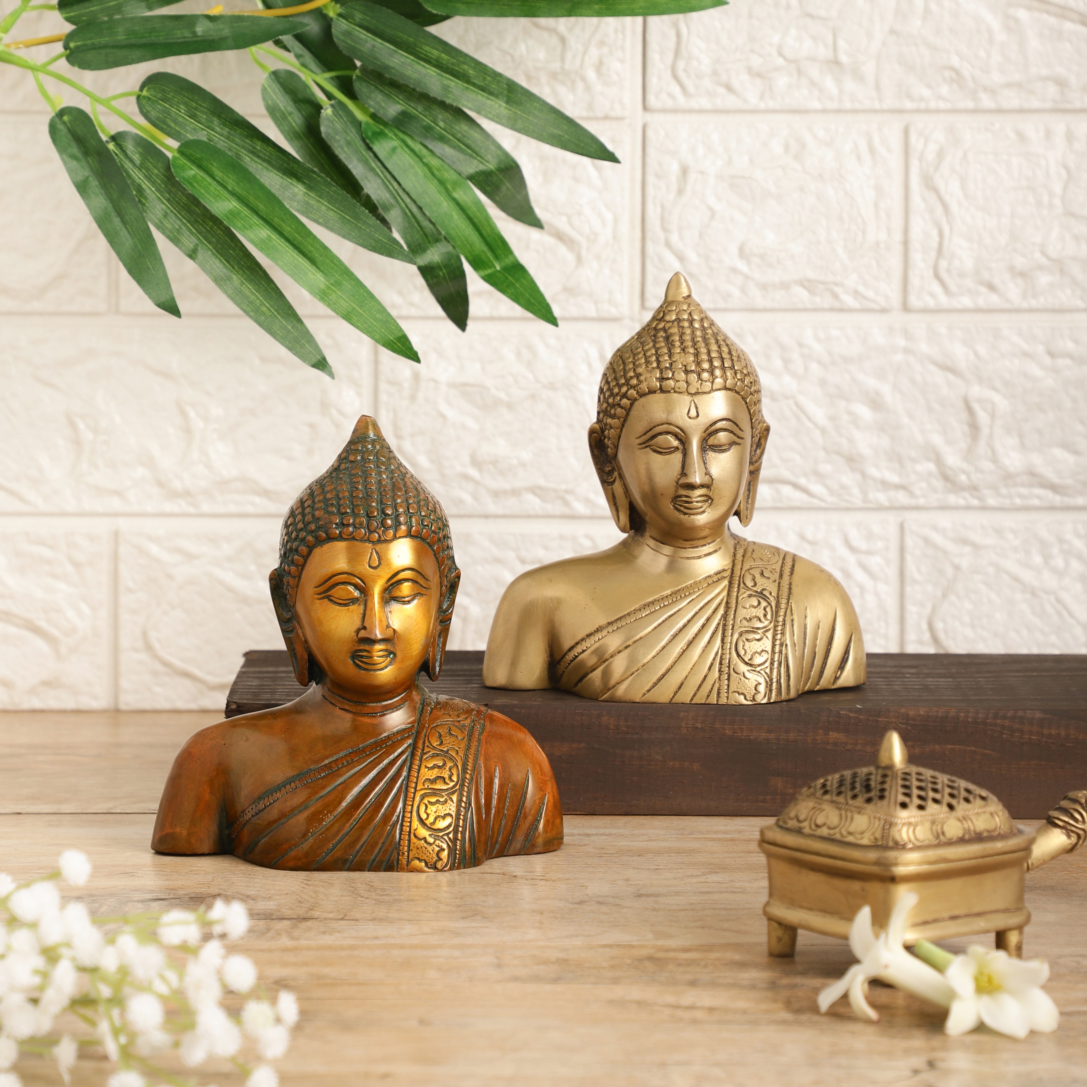 Poised Buddha Metal Table Top (Single)