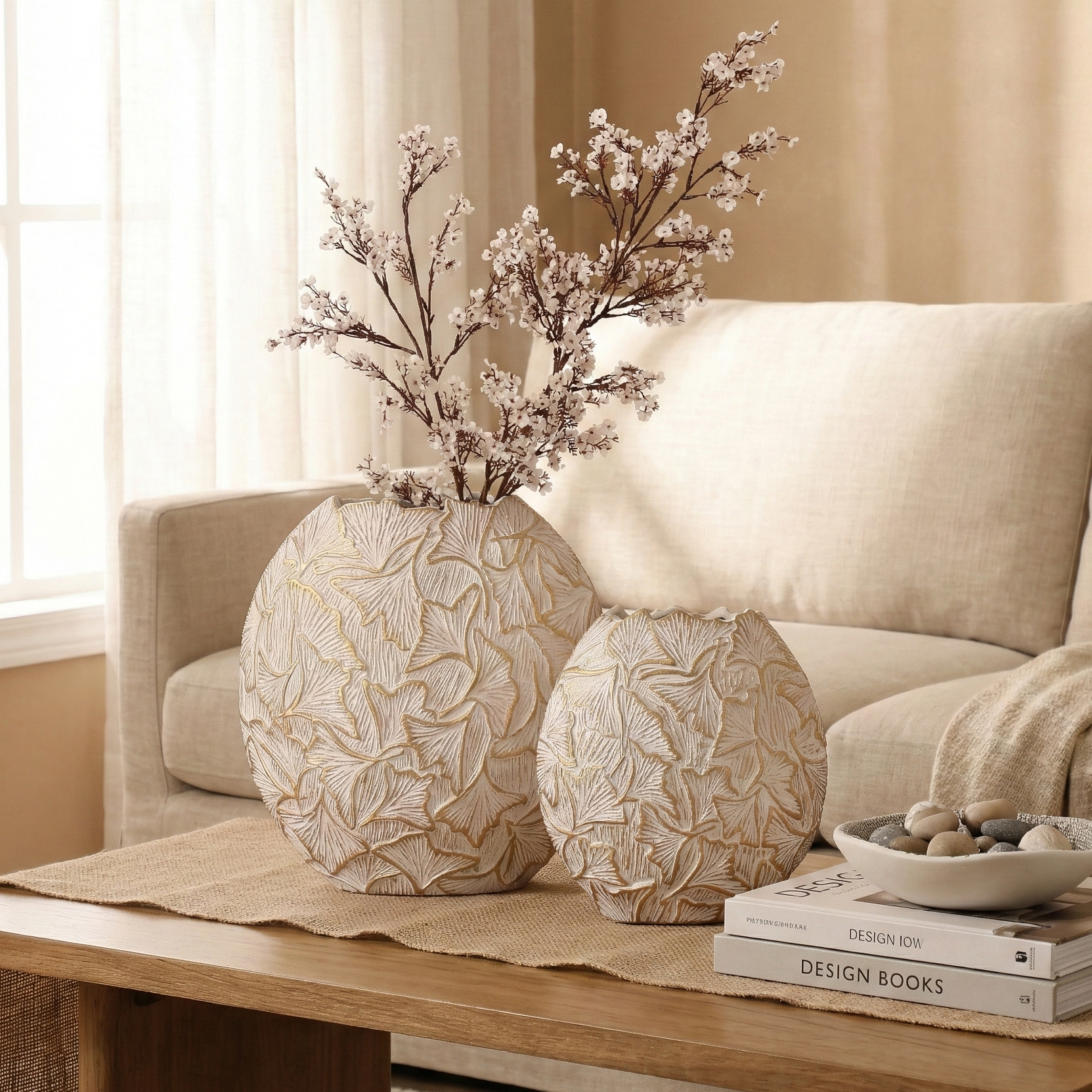 Brodia Sculpted Vase (Single)