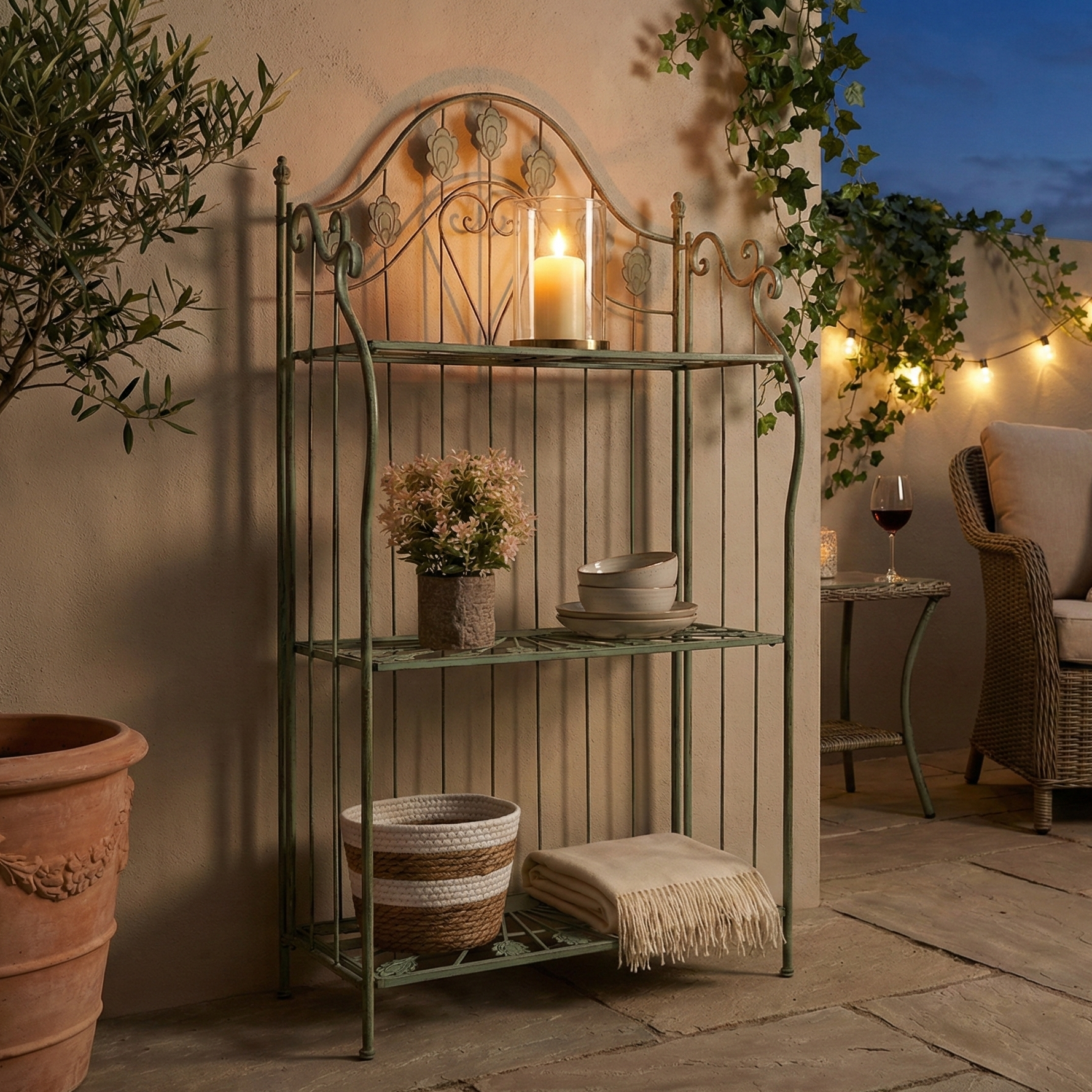 Olive Garden Decorative Shelf