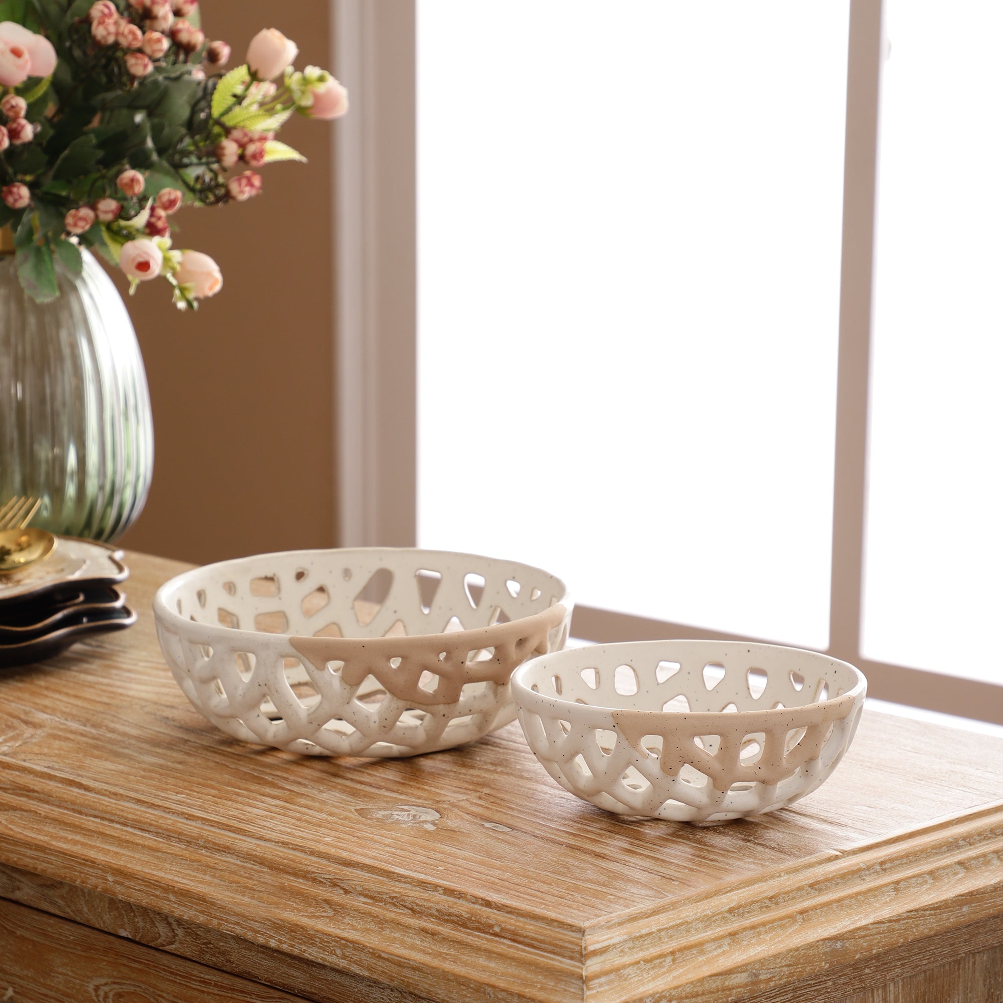 Ceramic Checkered Fruit Basket (Set of 2)