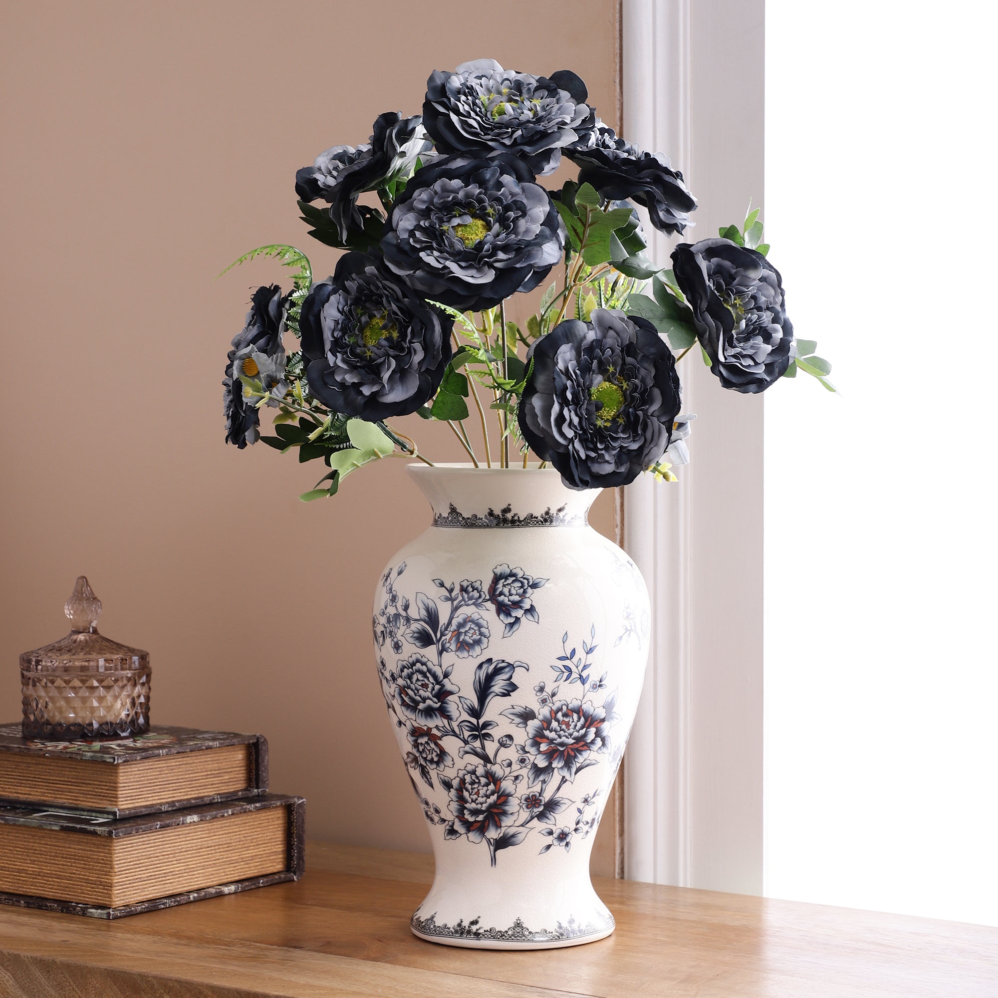 Navy Ranunculus Fern Bunch (Single)