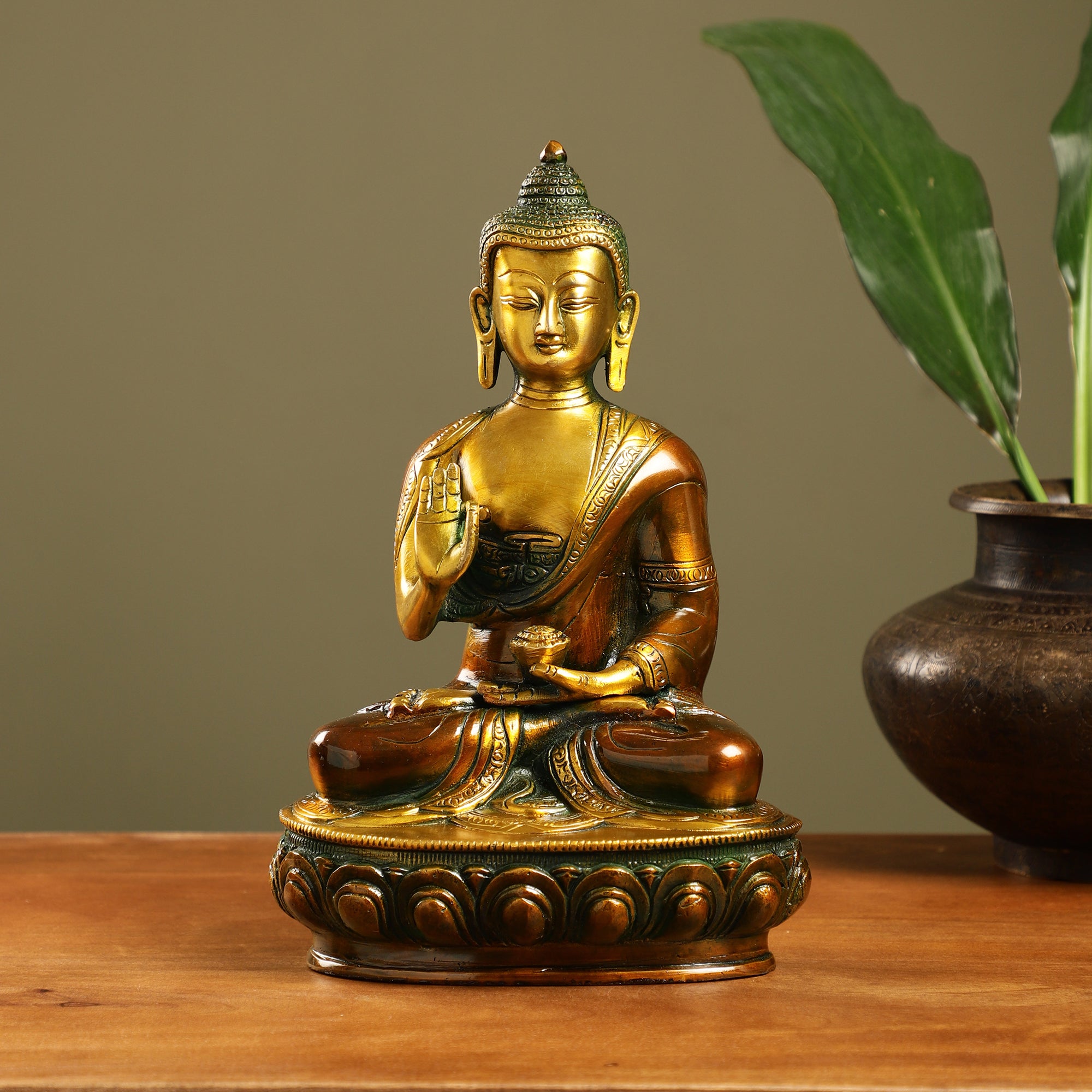 Brass Seated Buddha Idol (Large)