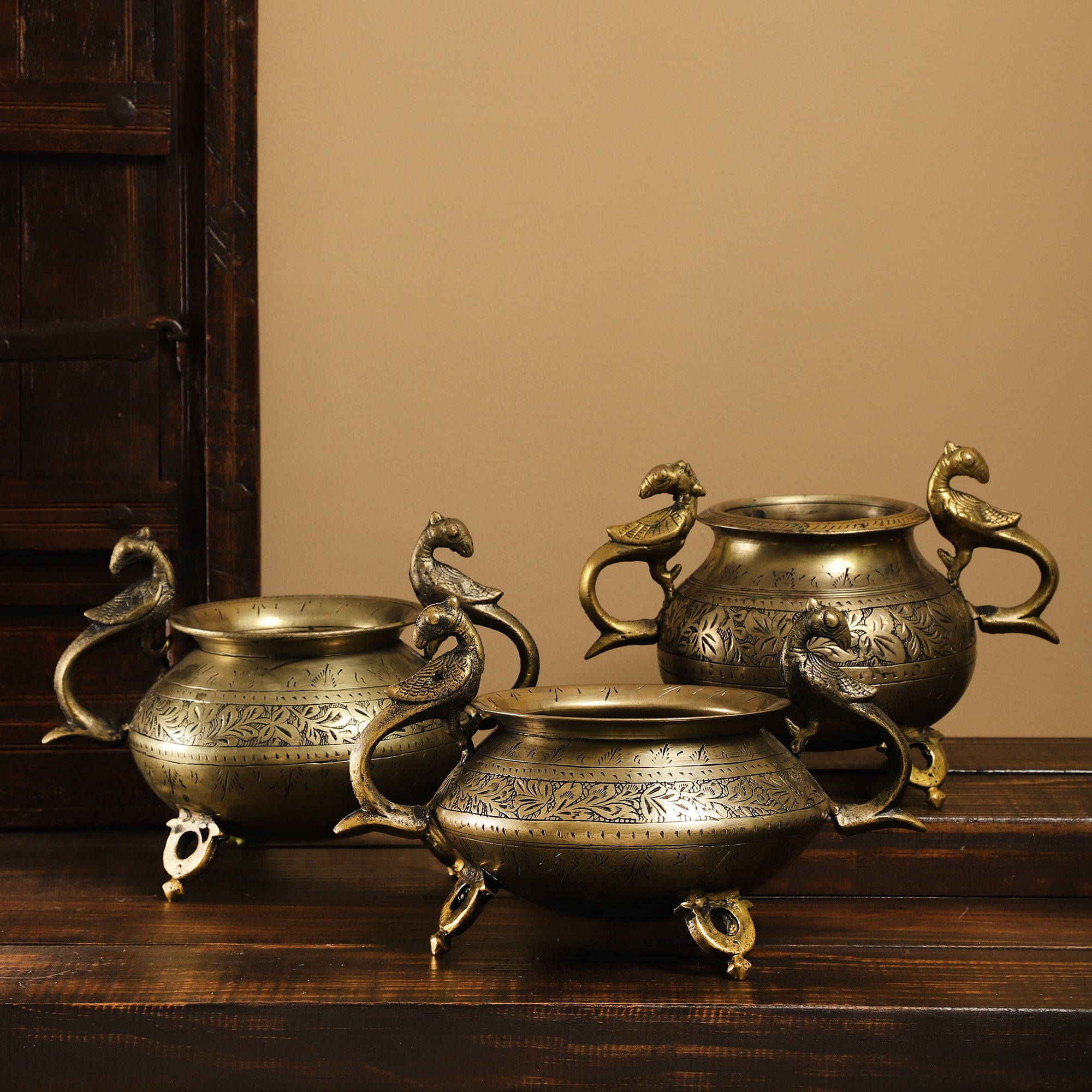 Antique Brass Pot (Single)