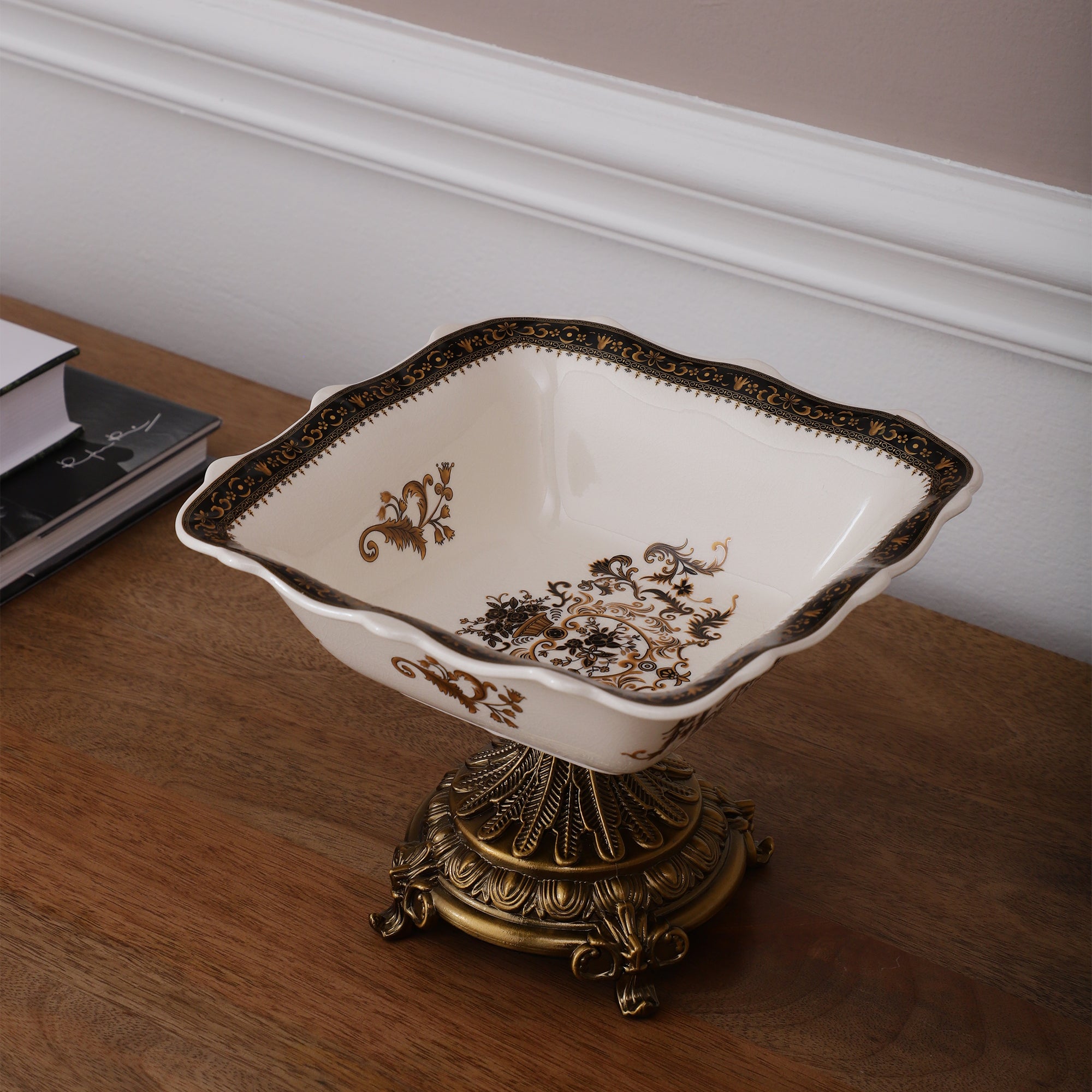 Grandiose Square Bowl With Gold Base