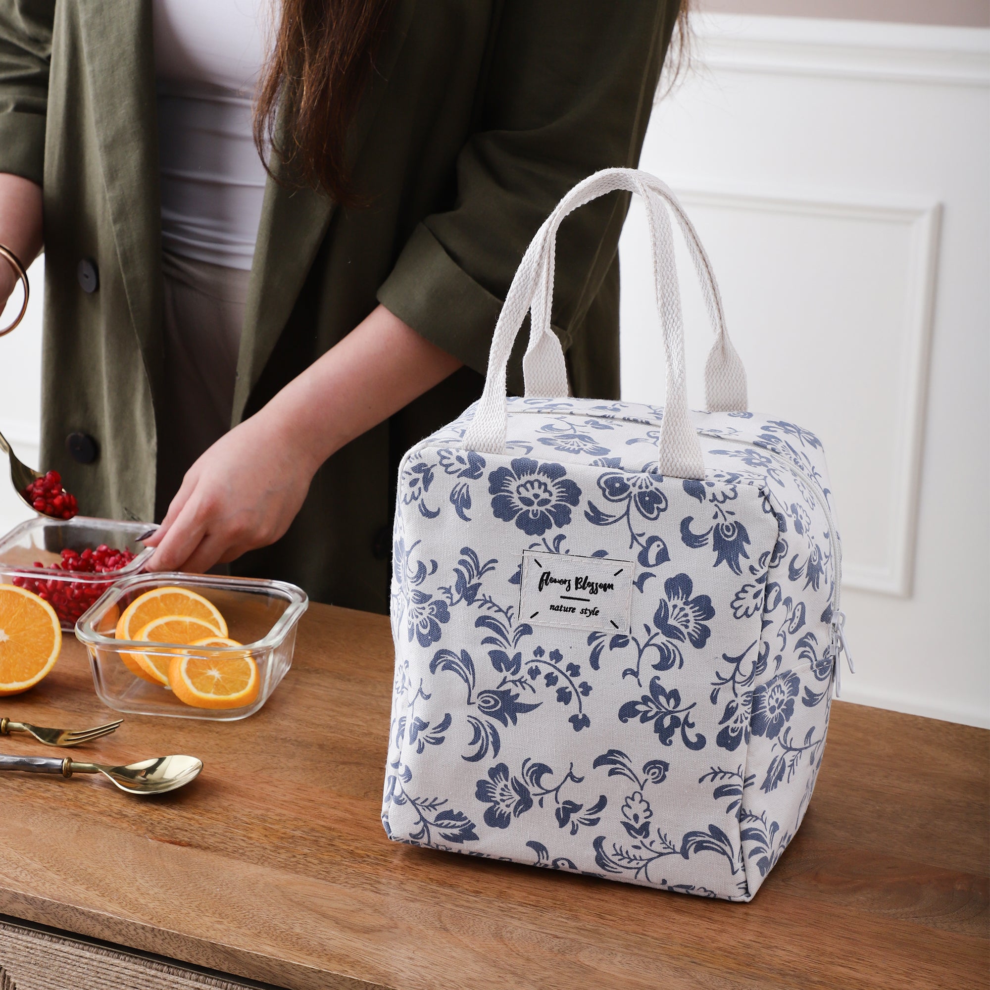 Floral Insulated Lunch Bag (White)