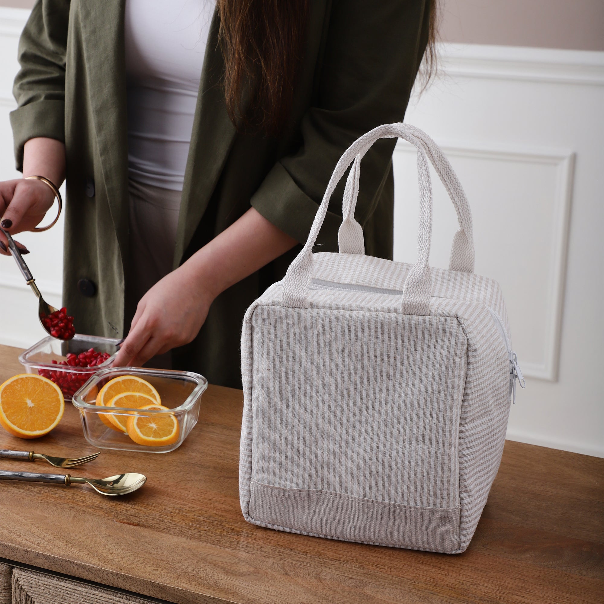 Modern Stripped Insulated Lunch Bag (Beige)