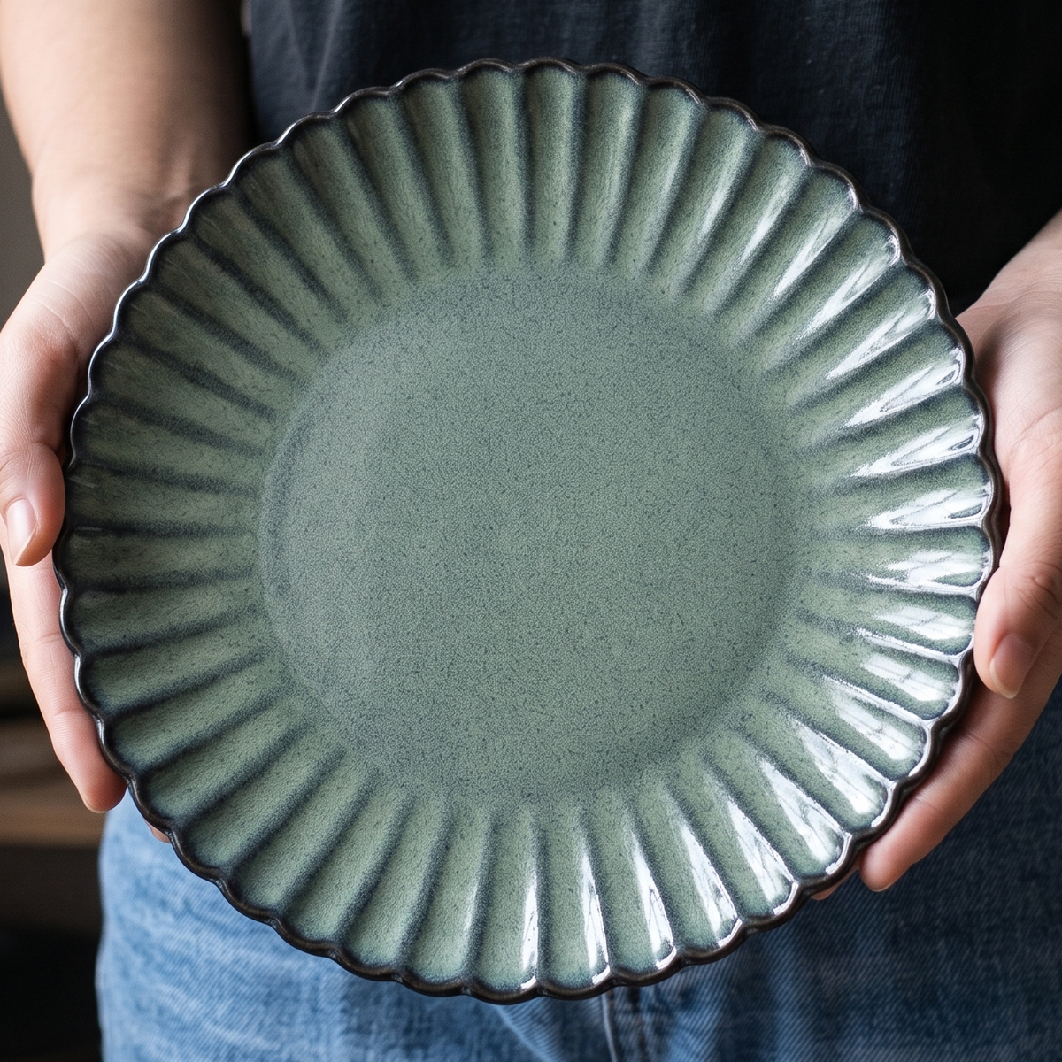 Jade Lagoon Scalloped Dinner Plate