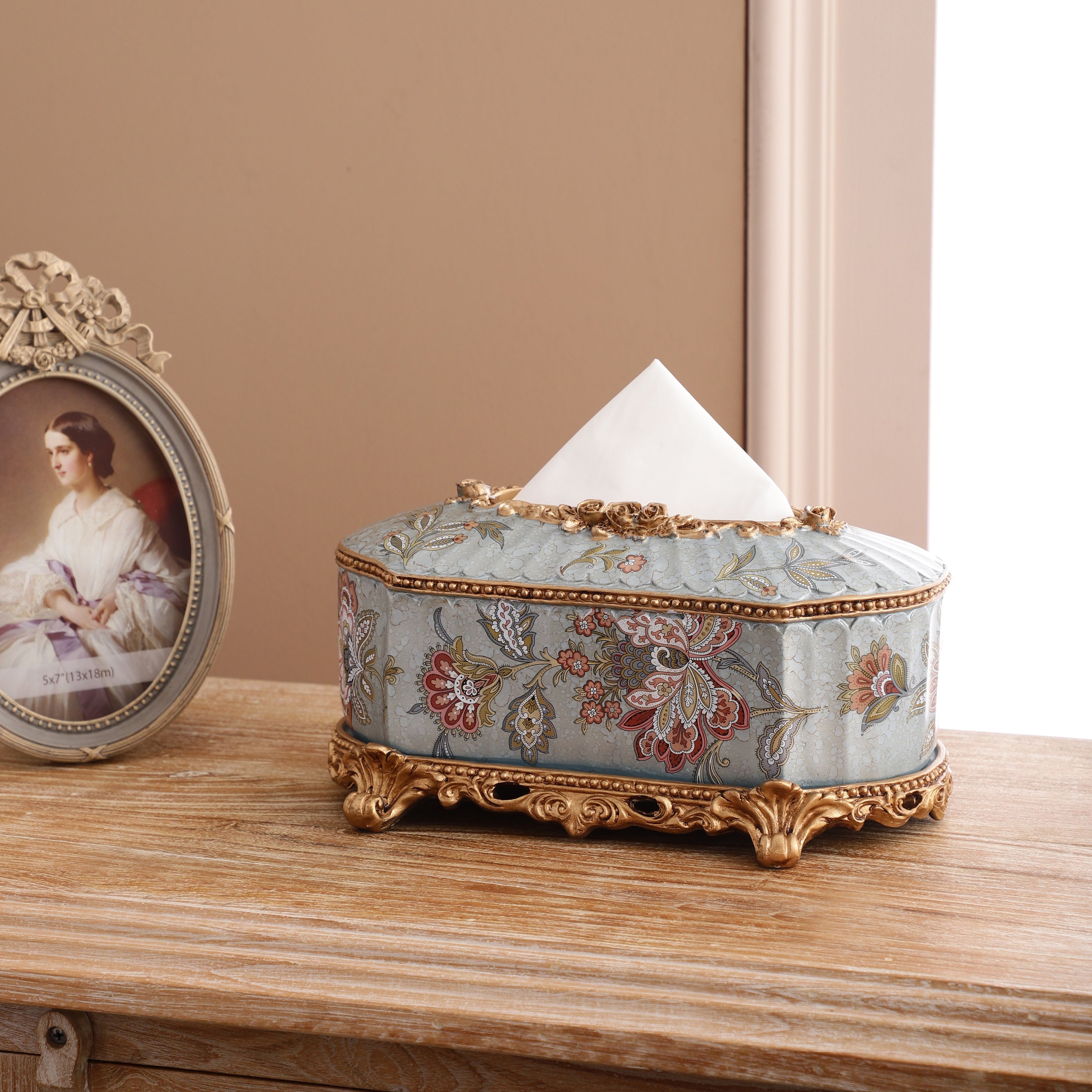 Blue Floral Pattern Tissue Holder