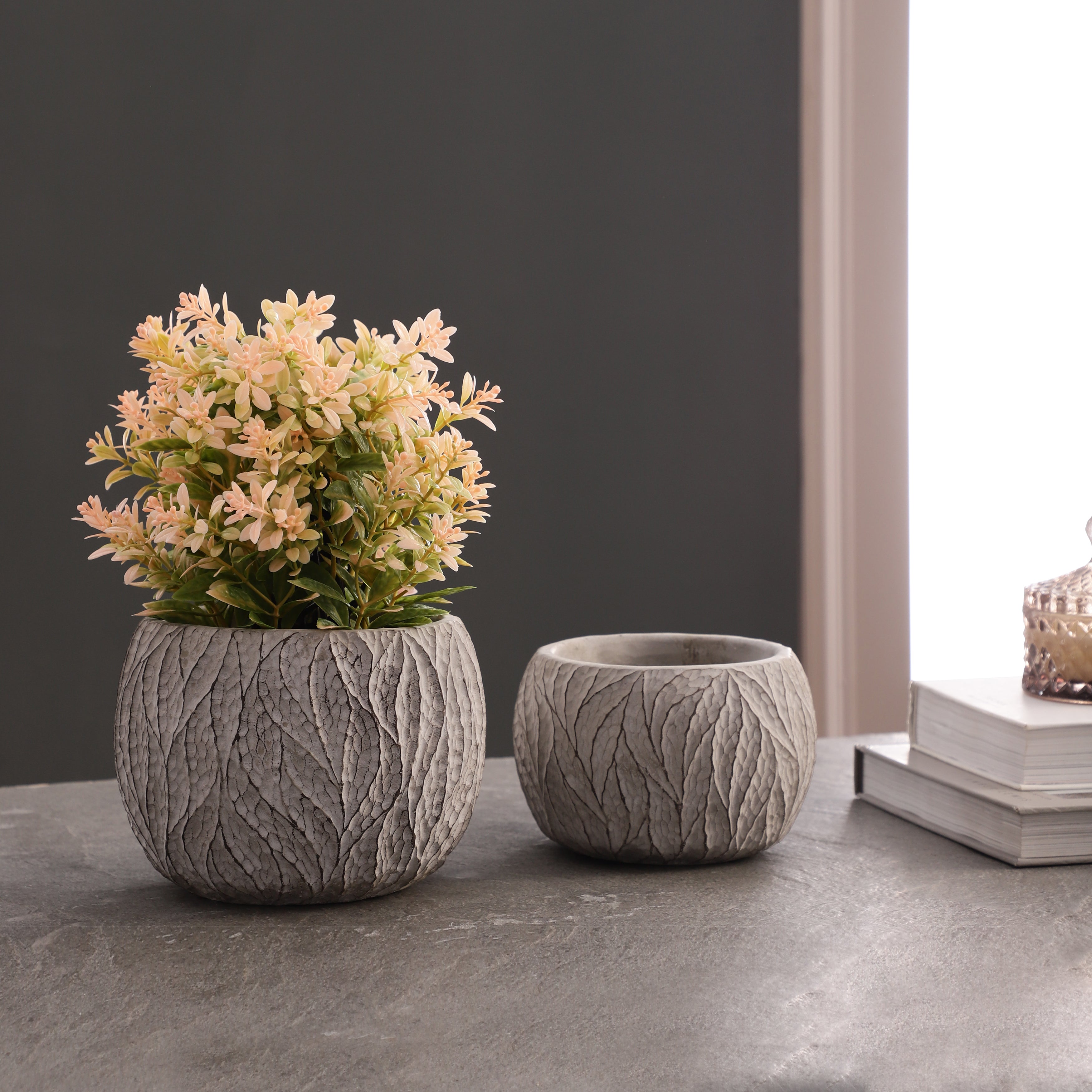 Grey Bush Pattern Planter (Single)