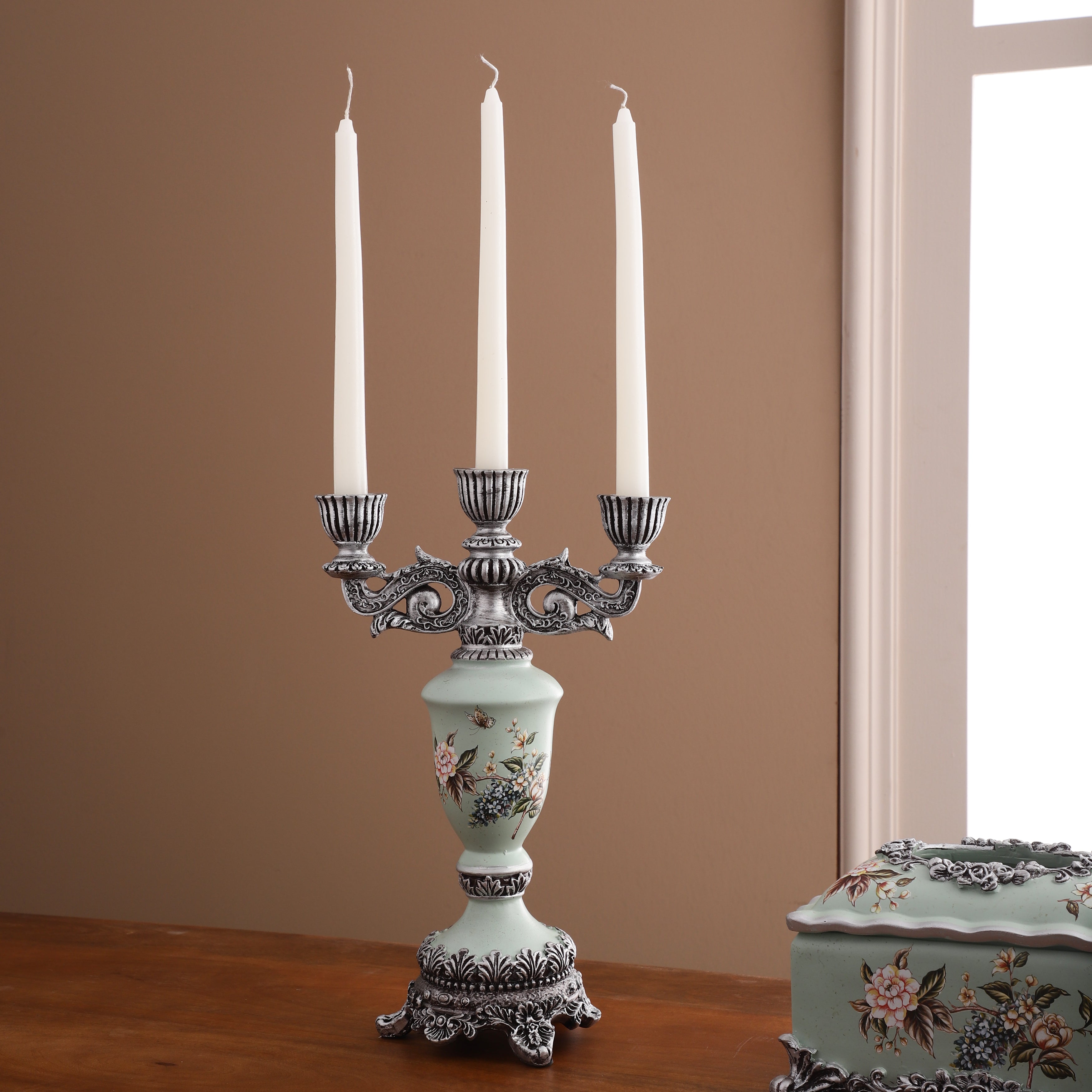 Gardenia Green Candle Stand