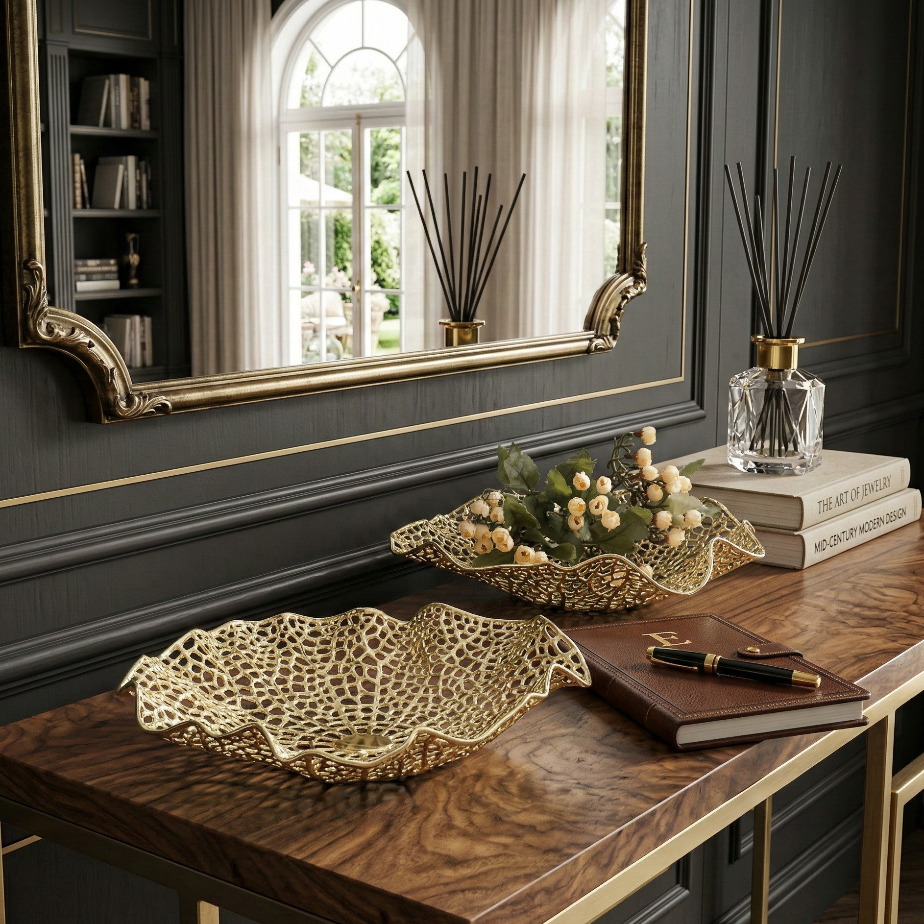 Meshed Hydrangea Gold Platter (Single)