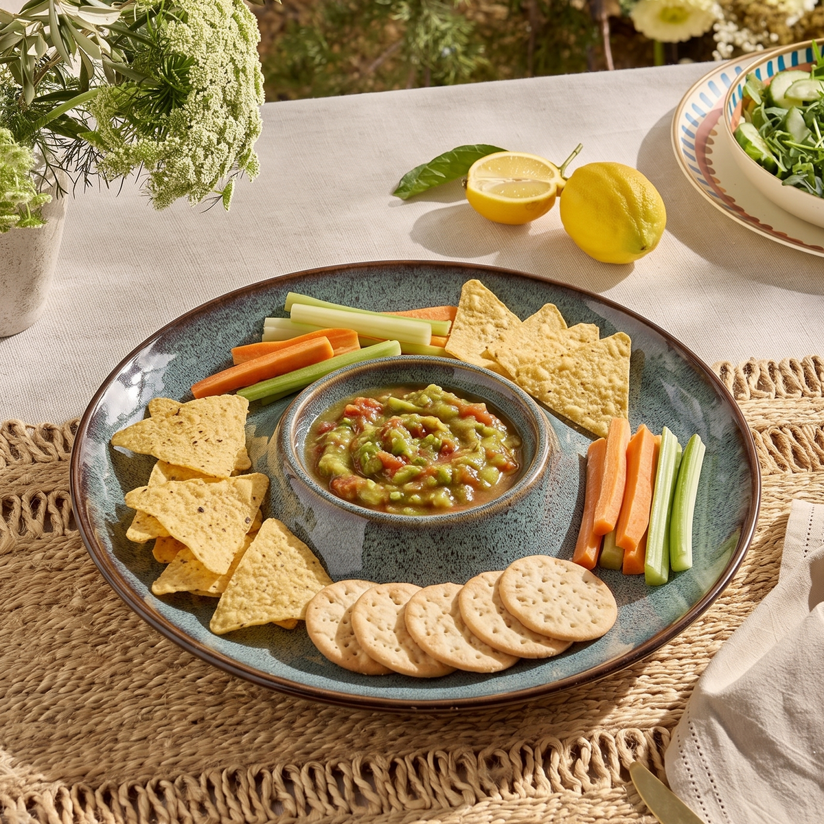 Sage Lagoon Isle Chip & Dip Platter