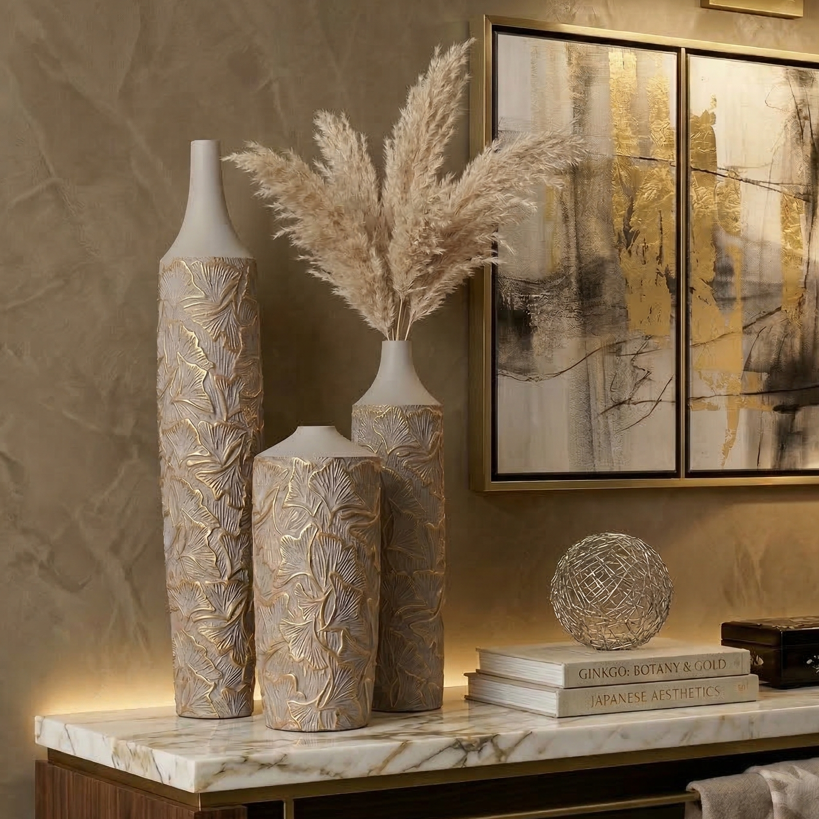 Varia Sculpted Vase (Single)