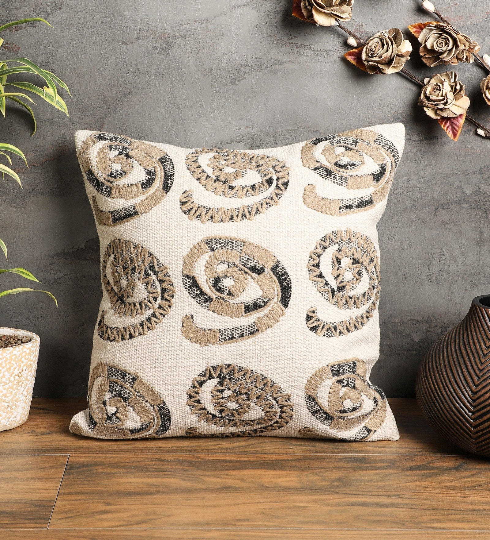 Embroidered Contemporary Cushion Cover (Beige Commas)